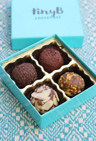 4-two-piece-brigadeiro-boxes