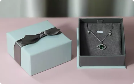 6-necklace-boxes-with-inserts