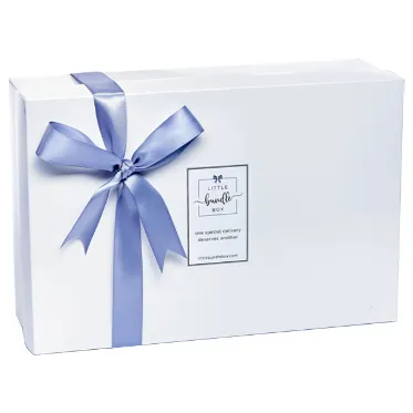 Gift-Box-With-Ribbon